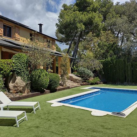 Sant Cebrià de Vallalta Casa Felizヴィラ エクステリア 写真