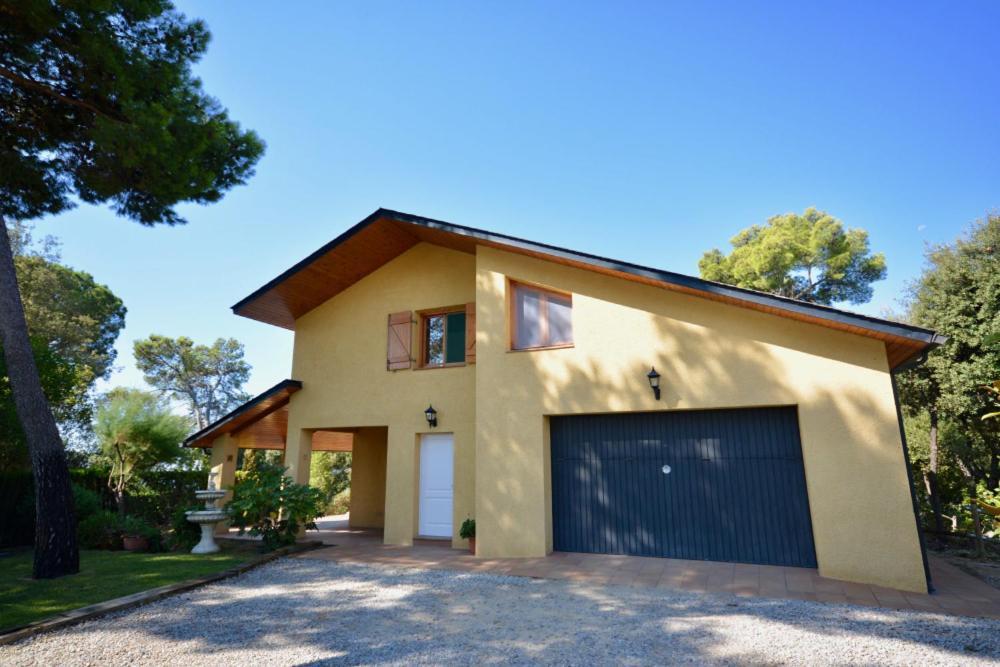 Sant Cebrià de Vallalta Casa Felizヴィラ エクステリア 写真