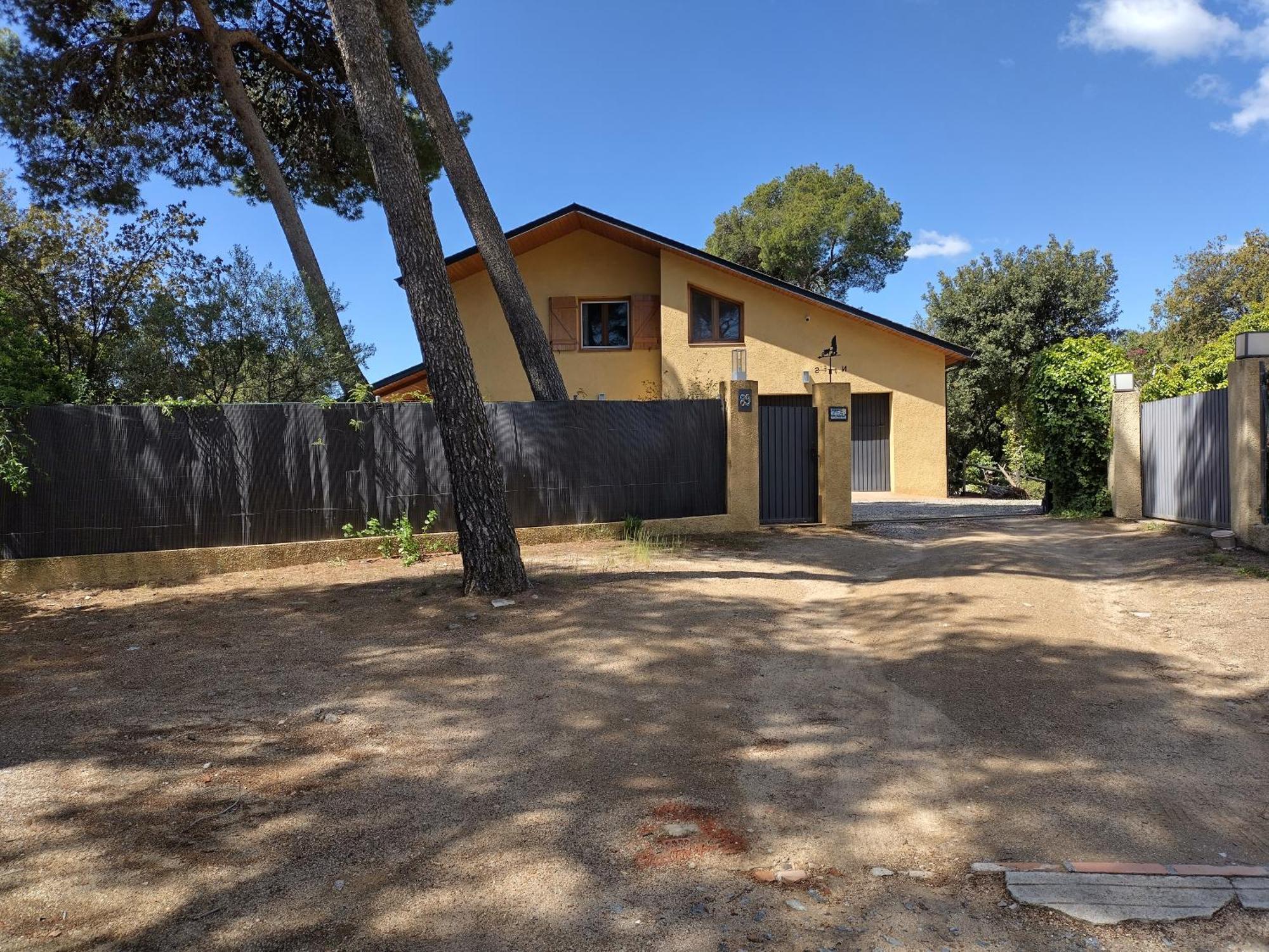 Sant Cebrià de Vallalta Casa Felizヴィラ エクステリア 写真
