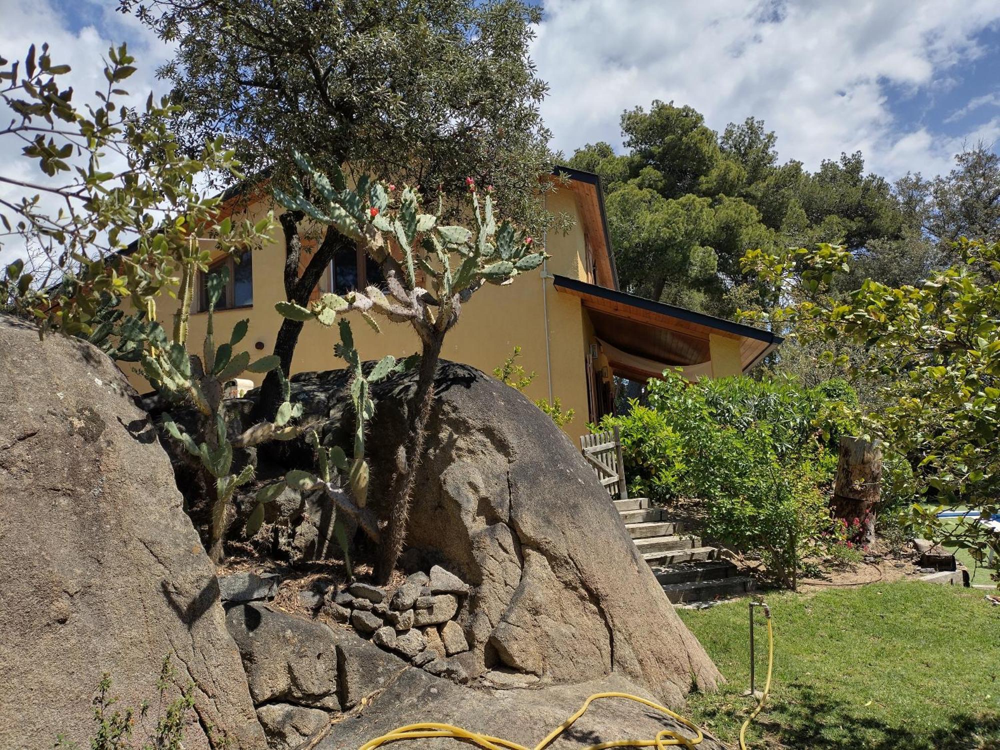 Sant Cebrià de Vallalta Casa Felizヴィラ エクステリア 写真