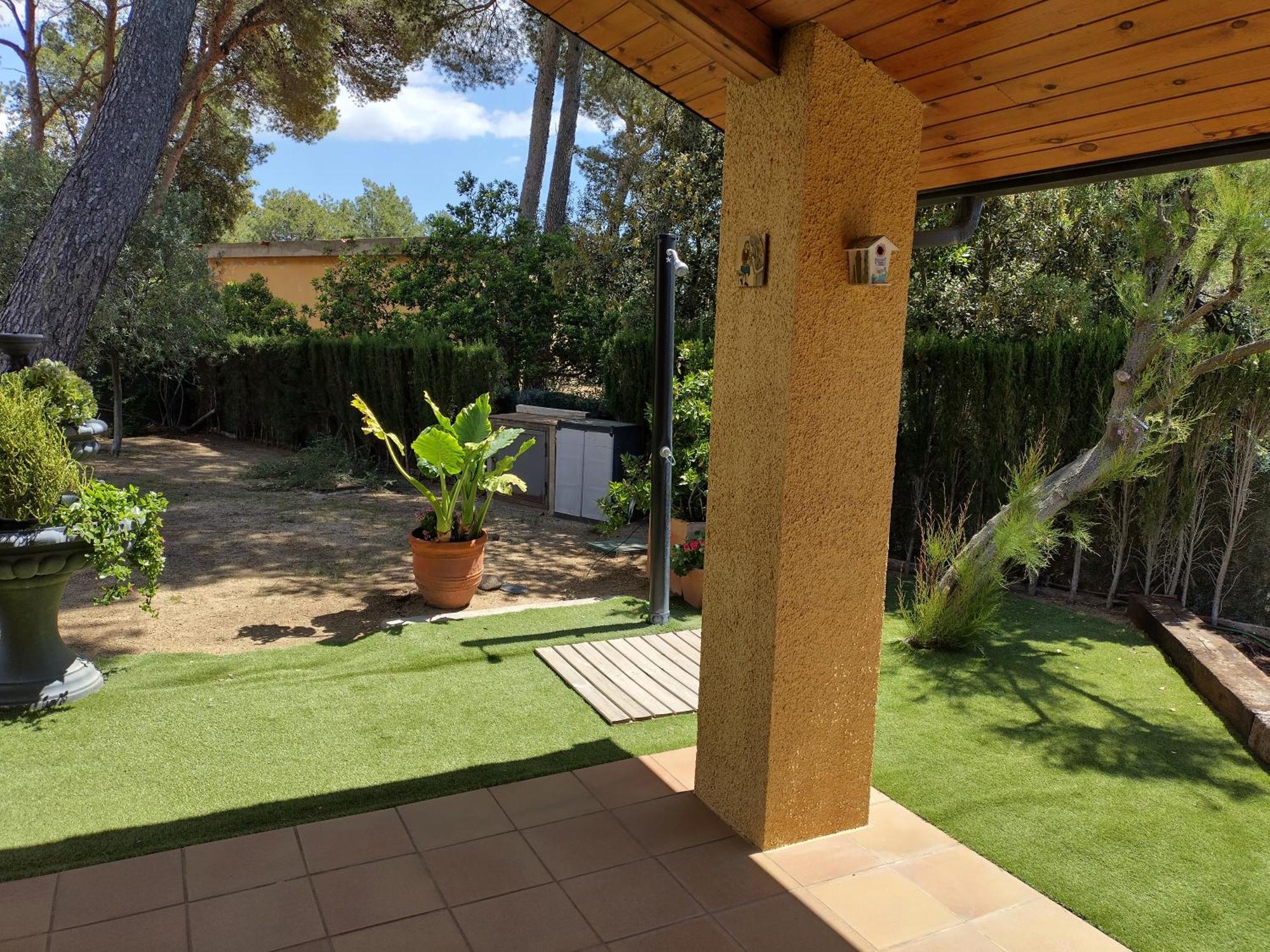 Sant Cebrià de Vallalta Casa Felizヴィラ エクステリア 写真