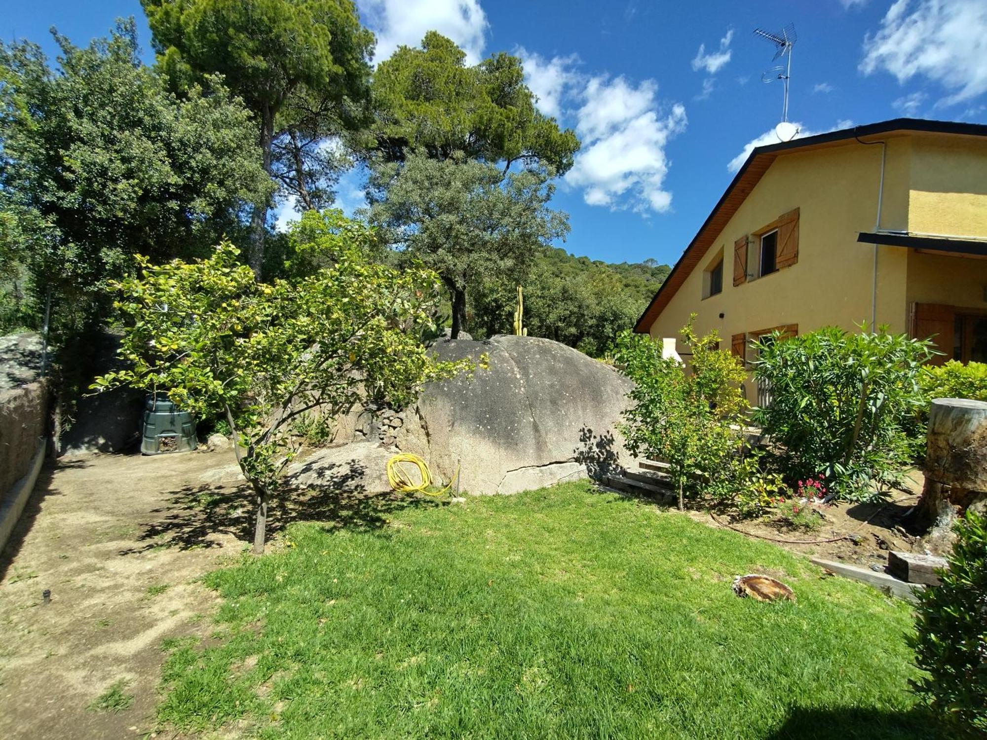 Sant Cebrià de Vallalta Casa Felizヴィラ エクステリア 写真